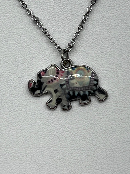 Elephant Crustal Necklace (Stainless Steel)